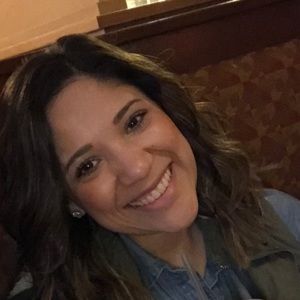 Meet your Posher, Mayra